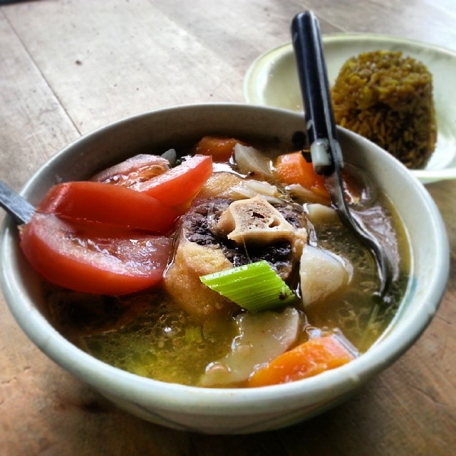 a beautiful bowl of Oxtail soup