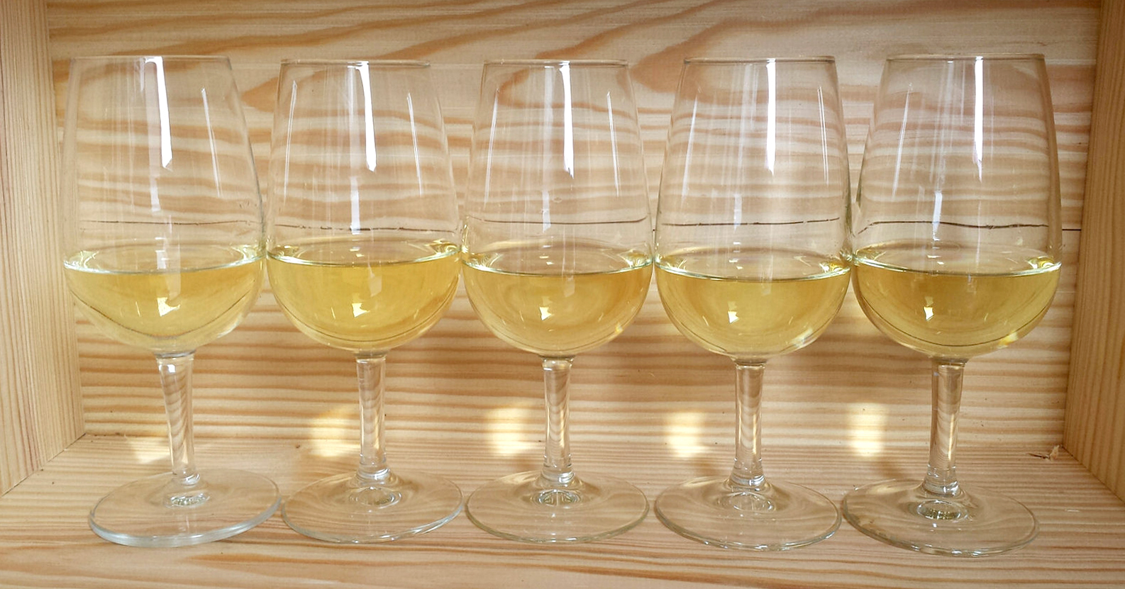 calories in chablis wine