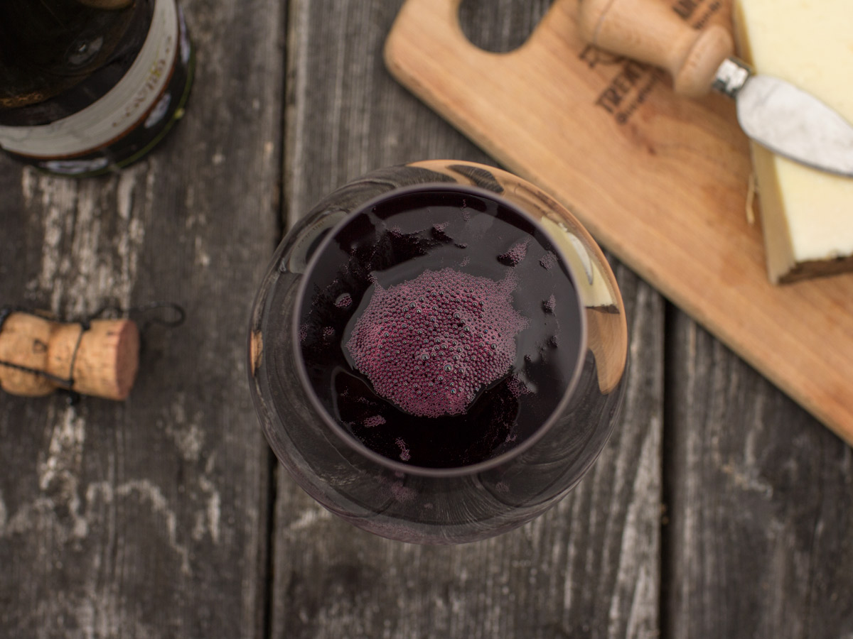 fizzy red wine